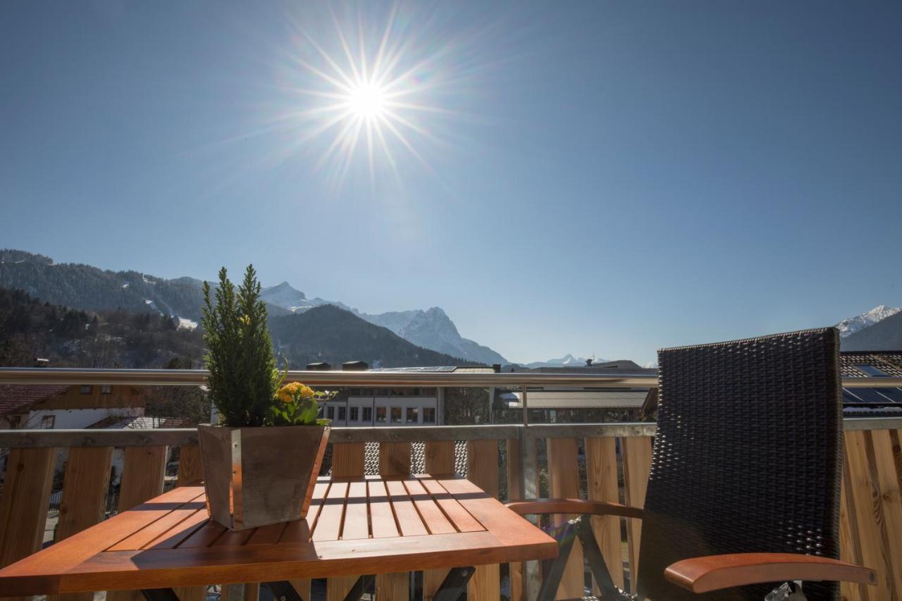 Alpentraum Apartment Garmisch-Partenkirchen Bagian luar foto