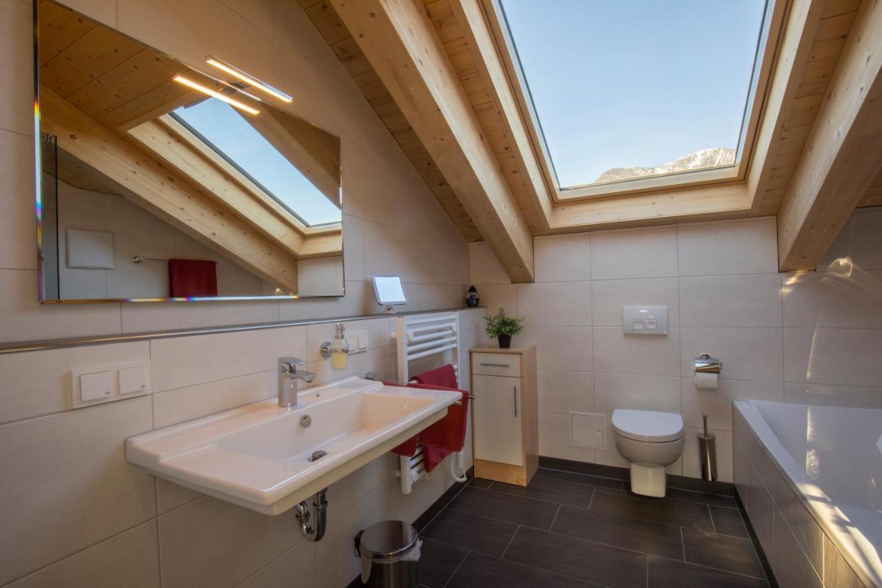 Alpentraum Apartment Garmisch-Partenkirchen Bagian luar foto